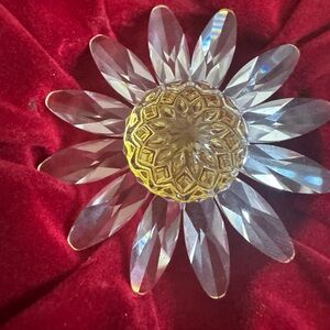 Swarovski yellow daisy crystal flower authentic figurine w box